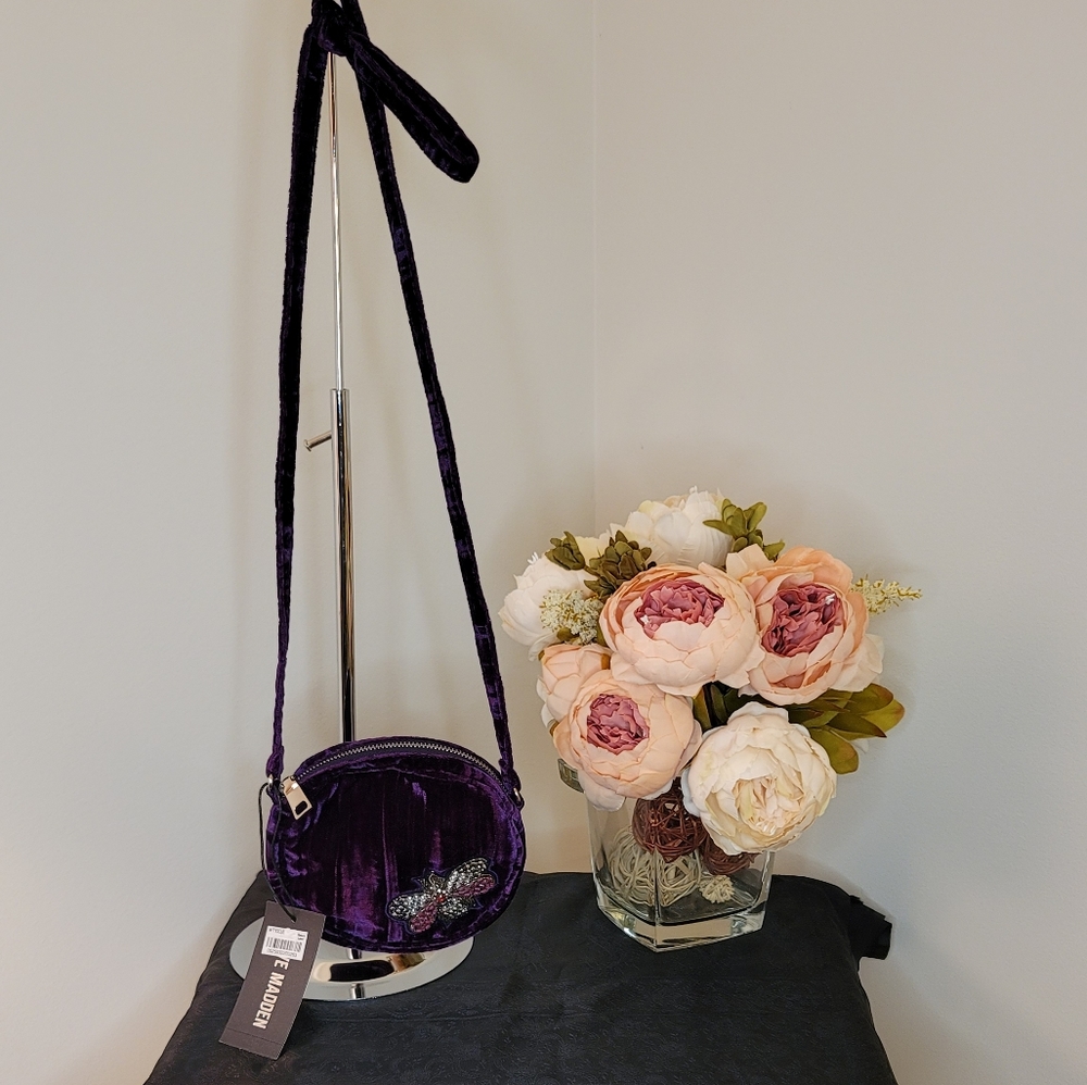 Steve Madden Lotus Mini Canteen Butterfly Purple Velvet Crossbody NWT - Picture 2 of 5
